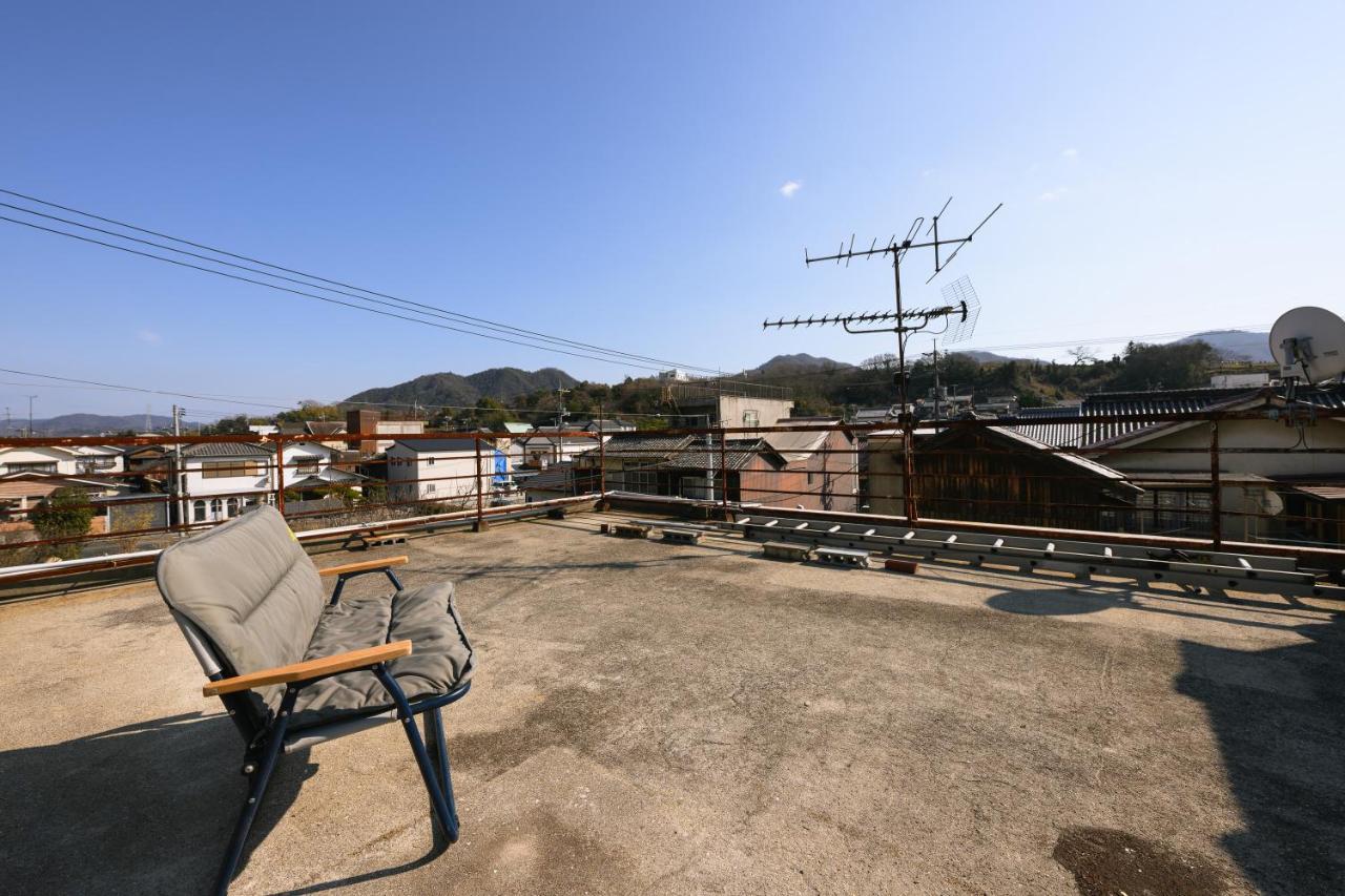 Hotel Bed&Cafe Onzo オンゾー Onomichi Exterior foto