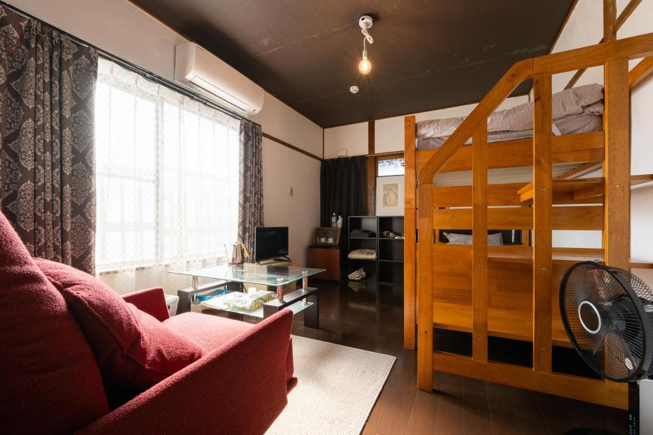 Hotel Bed&Cafe Onzo オンゾー Onomichi Exterior foto