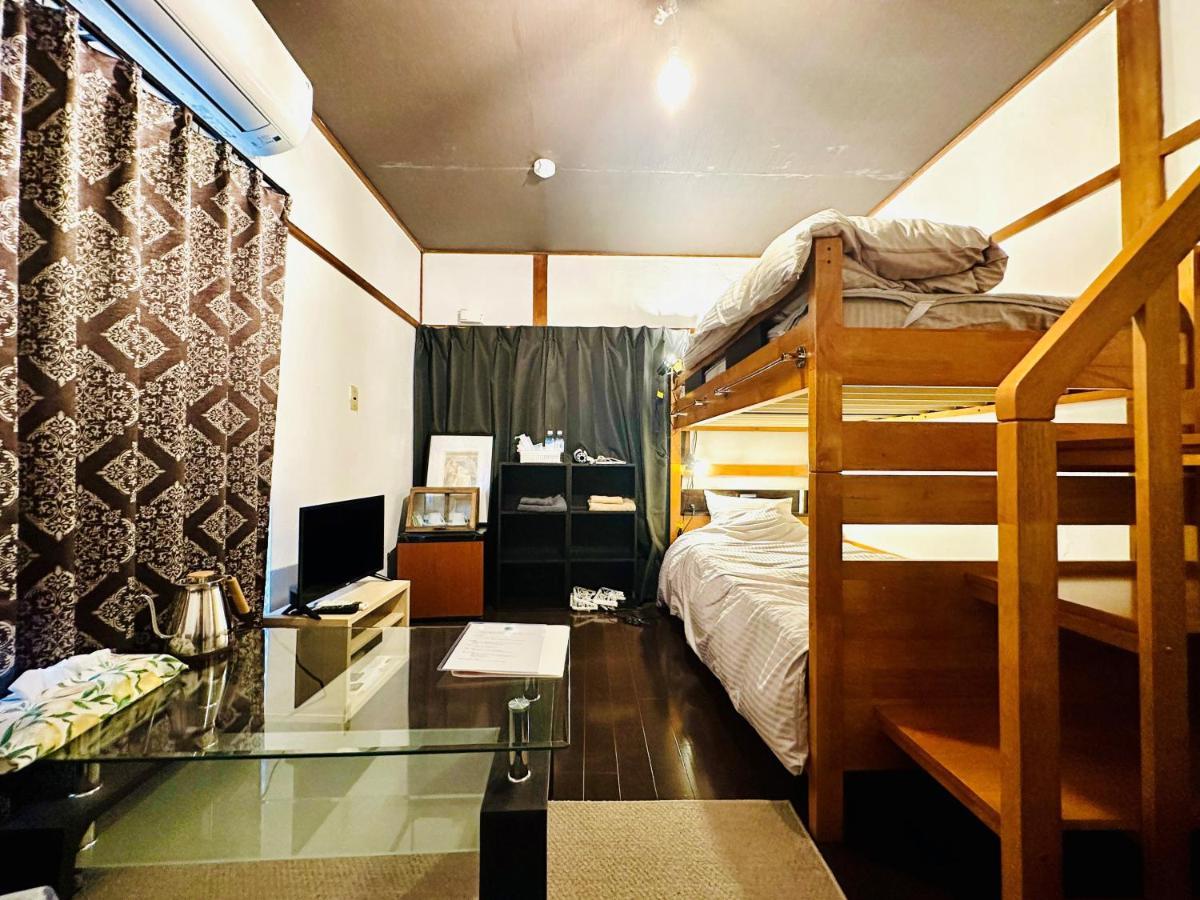 Hotel Bed&Cafe Onzo オンゾー Onomichi Exterior foto