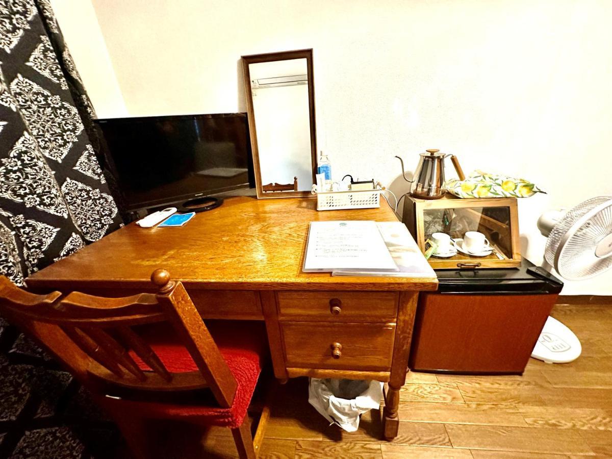 Hotel Bed&Cafe Onzo オンゾー Onomichi Exterior foto