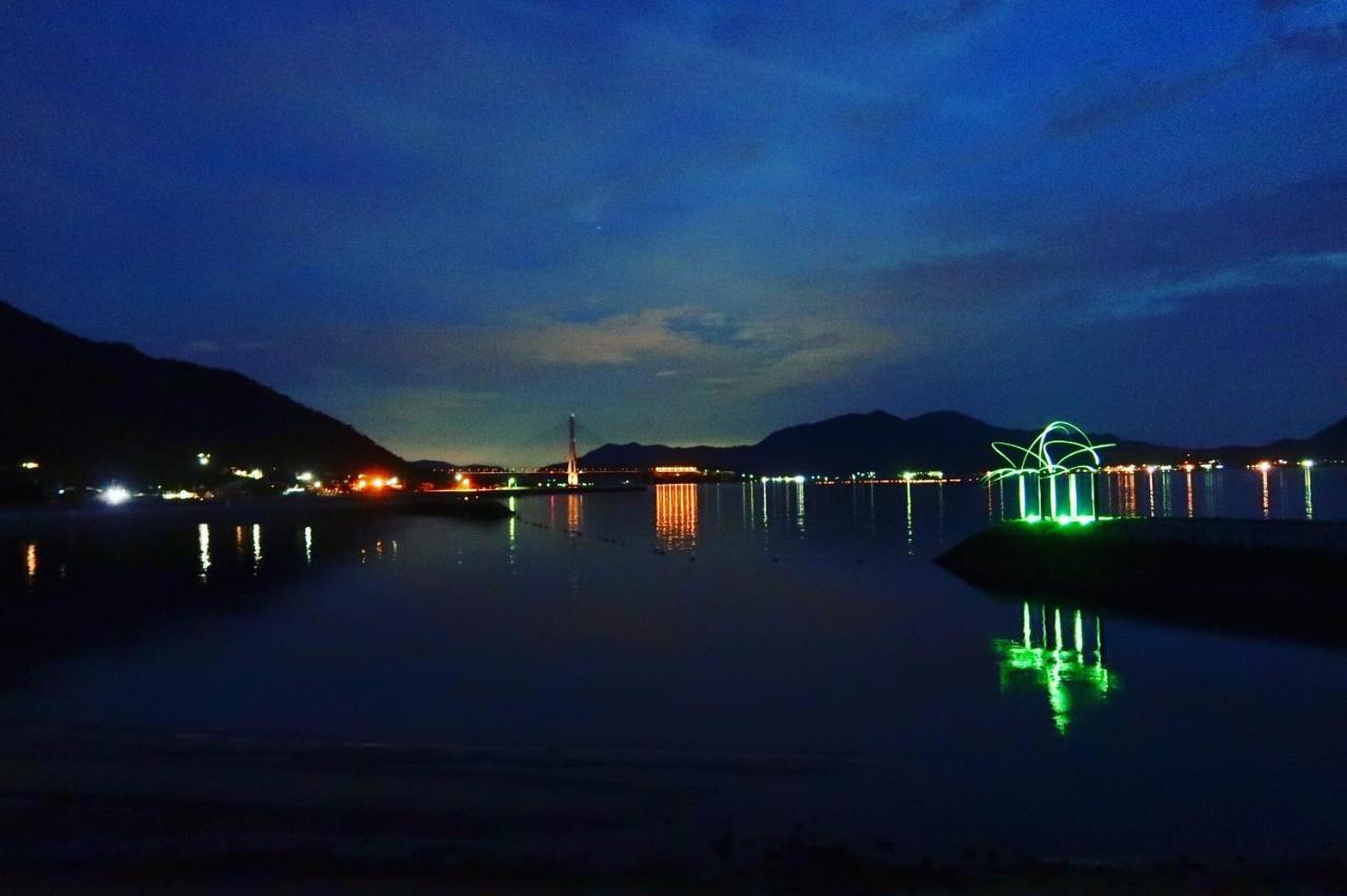 Hotel Bed&Cafe Onzo オンゾー Onomichi Exterior foto